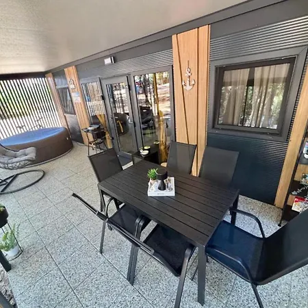Сasa de vacaciones Tj Escape - Mobile - Mobile With Hot Tub And Terrace *